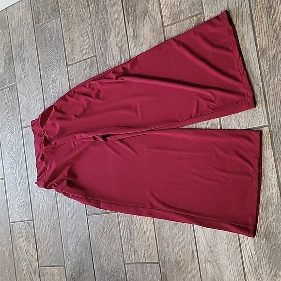 WIDE leg palazzo pants size small - Picture 3 of 3